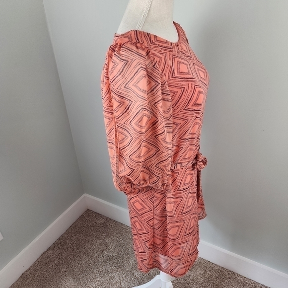 TRAC WOMEN'S BELTED WAIST COLD SHOULDER LINED DRESS SIZE SMALL - Picture 5 of 11